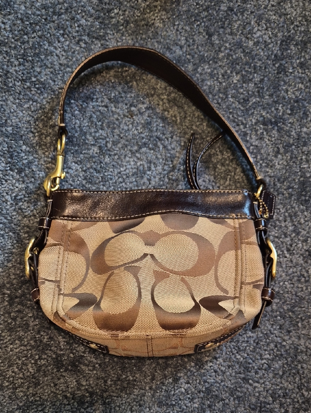 2008 Y2K Coach ZOE Signature Jacquard Shoulder Bag -small Size